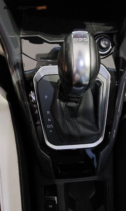 Volkswagen T-Roc cena 124900 przebieg: 63020, rok produkcji 2019 z Tyczyn małe 562